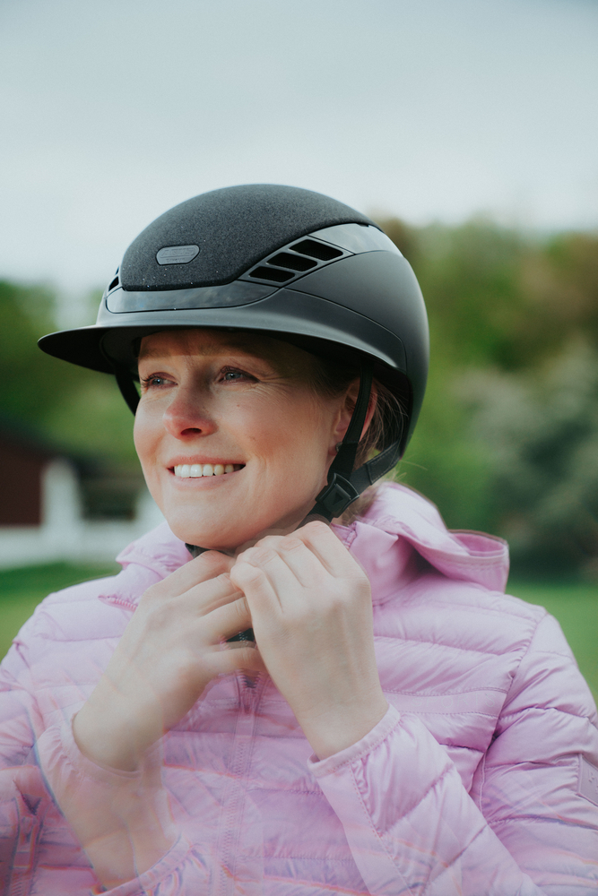 AIRLUXE SUPREME GLAM Long Visor Helme, Schutzhelm, Gesicht, Person, Lächeln