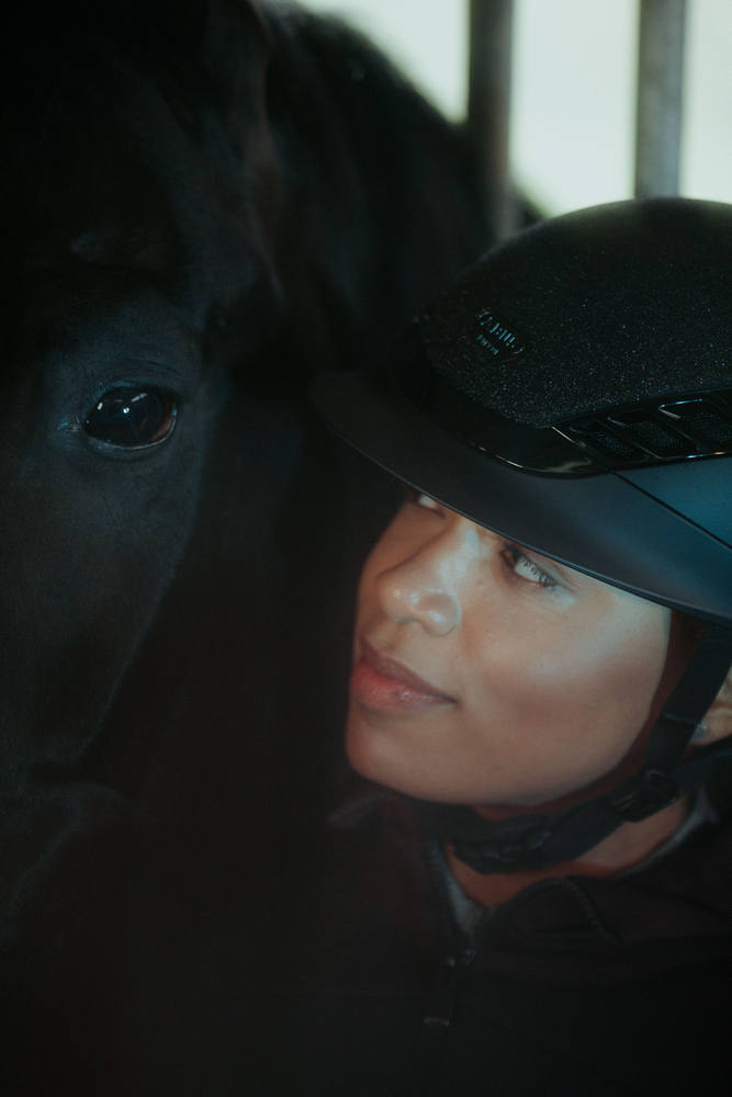 AIRLUXE SUPREME GLAM Short Visor Helme, Schutzhelm, Sturzhelm, Person, Gesicht