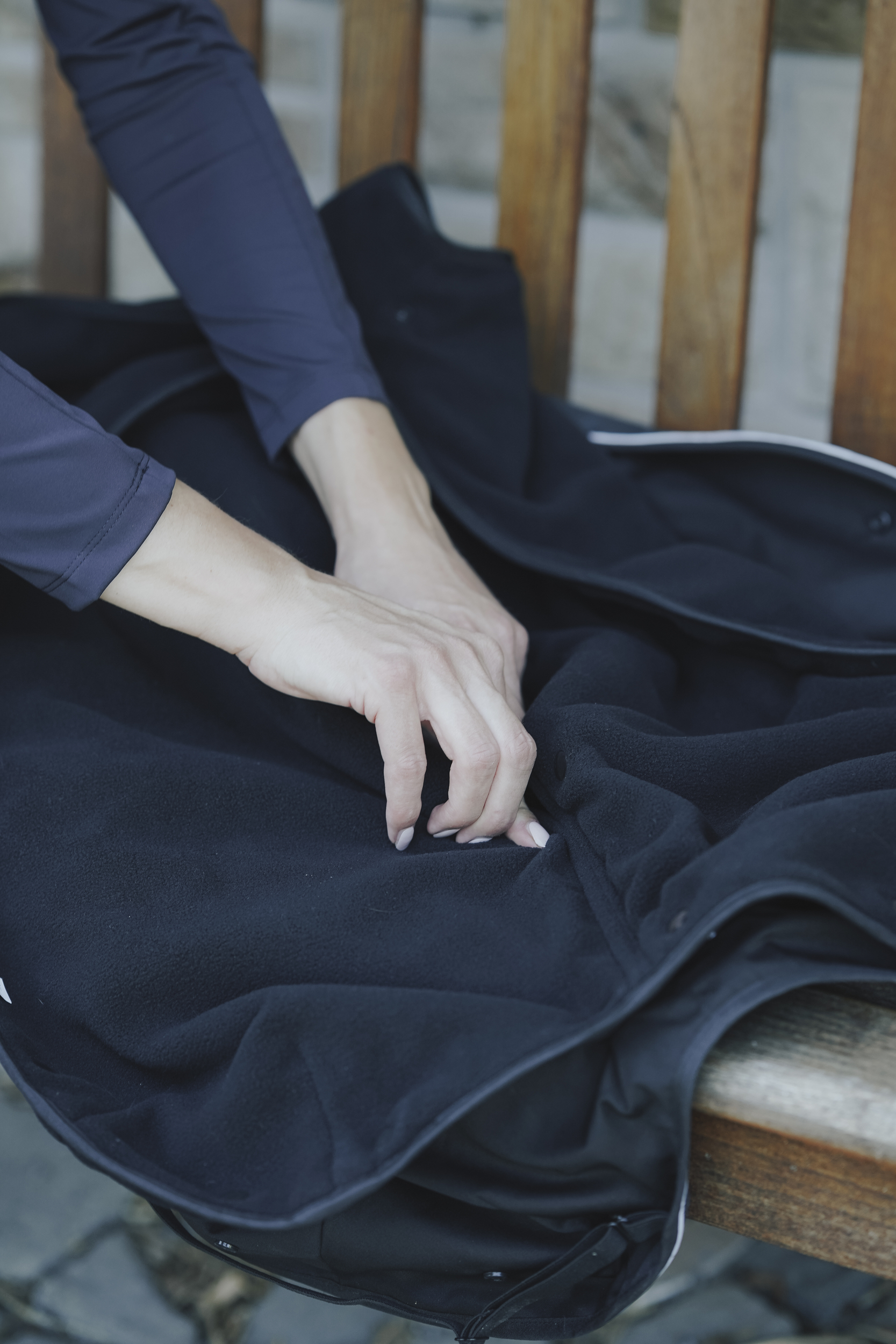 weiches fleece, schwarze jacke, aussenkleidung, ruhiges reißverschluss, gefalteter stoff, Fleece, Jacke, Dunkelblau, Weiches Gewebe, Futter