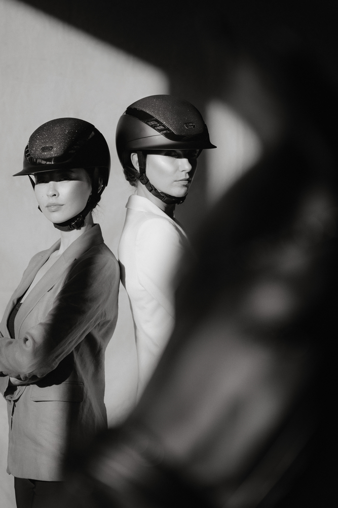 AIRLUXE SUPREME GLAM Short Visor Helme, Schutzhelm, Sturzhelm, Person, Langarm