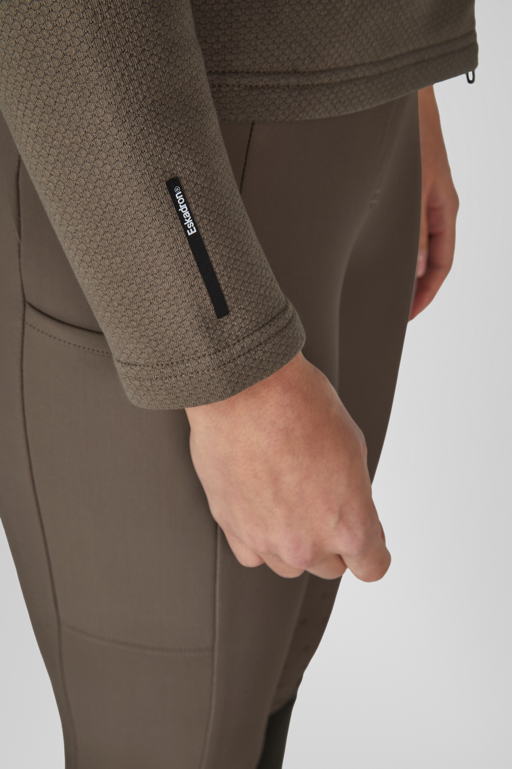 Fleece, Langarmig, Reißverschluss, elastischer Ärmelabschluss, beige-braun, jacke-saum, hemd, mantel, ärmeln, reissverschluss-tasche
