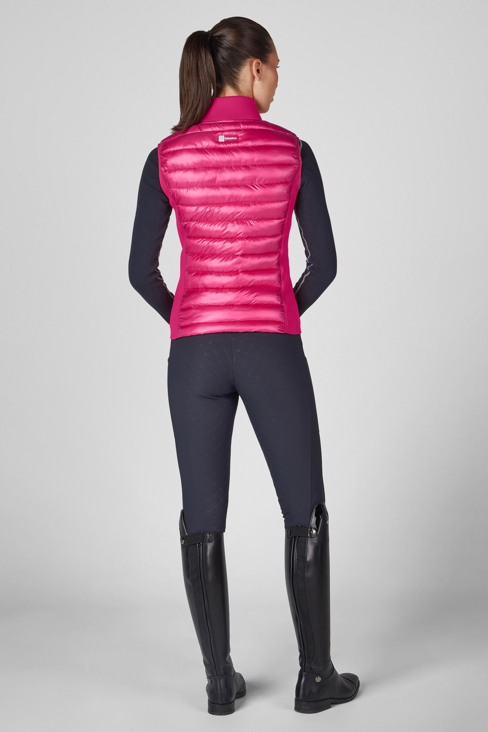 Pufferweste, Damen-Weste, Steppweste, Farbige Weste, Gehäkelte Weste, Padded vest, Puffer vest, Sleeveless jacket, Pink vest, Sporty outerwear