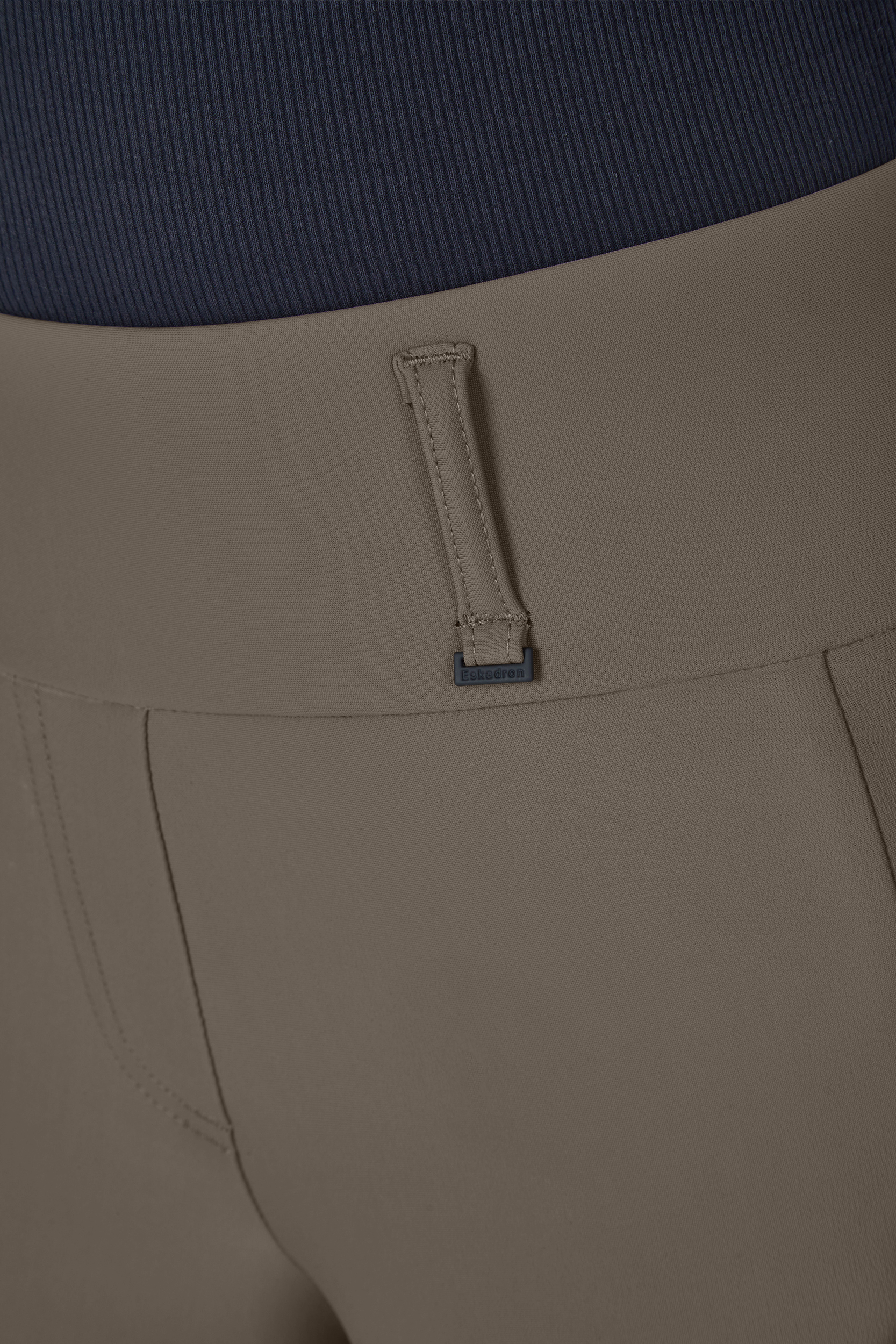 Hose, Beinbund, Gürtelschlaufe, Gürtelhalter, Taupe, taillierte hose, Elastischer bund, Gürtelöse, Beige, Softshell-ähnlich