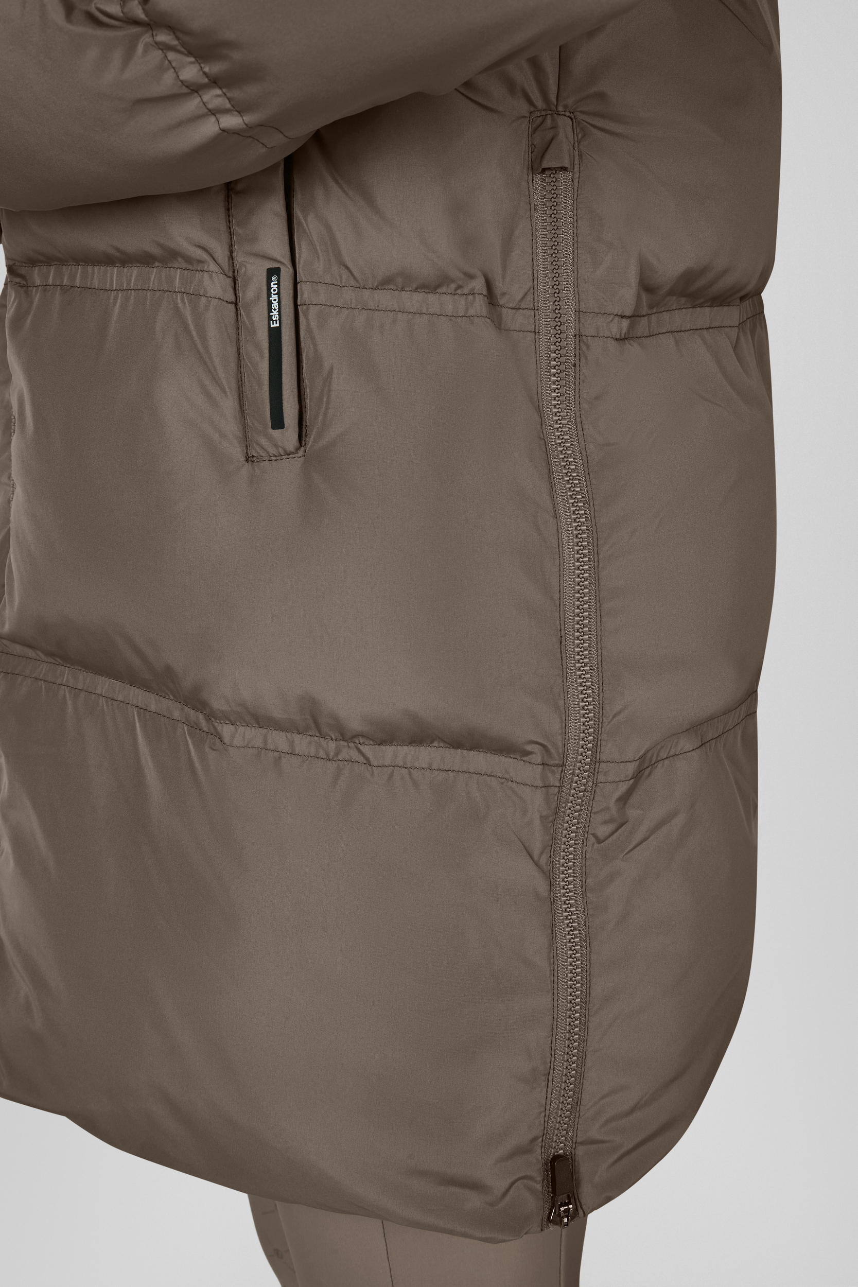 Puffer, Daunenjacke, Reißverschluss, Seitentasche, Taupe, Puffer, Daunenjacke, Reißverschluss, Taschenreihe, taupe