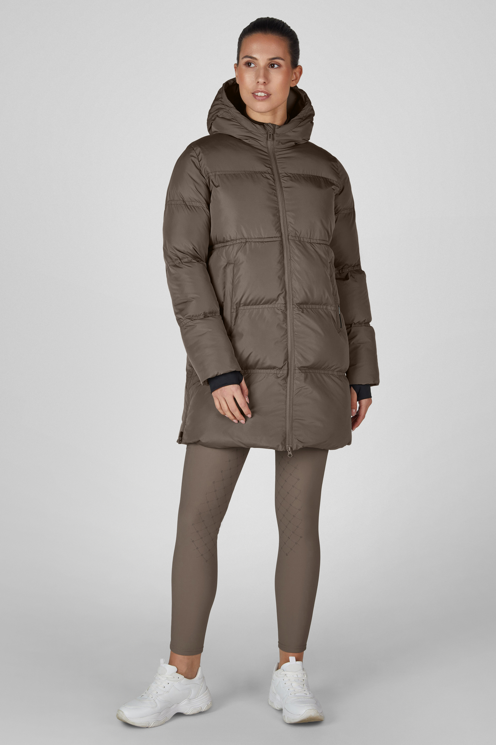Daunenjacke, Winterjacke, Kapuzenjacke, taillierte Passform, Lange Schnitt, Mantel, Daunenjacke, Kapuzenjacke, Slim-Fit, Taupe