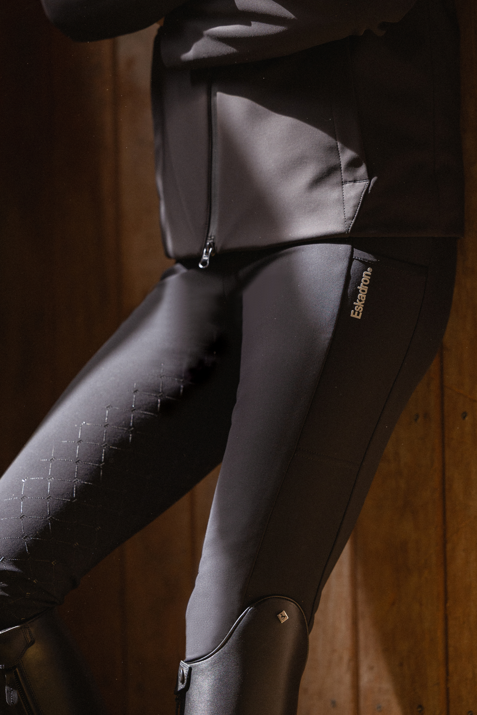 Reithose, schwarz, Silikon-Grip, Stretchmaterial, Reißverschlusstasche, Reithose, schwarz, Silikon-Grip, Kniebesatz, Reißverschlusstasche