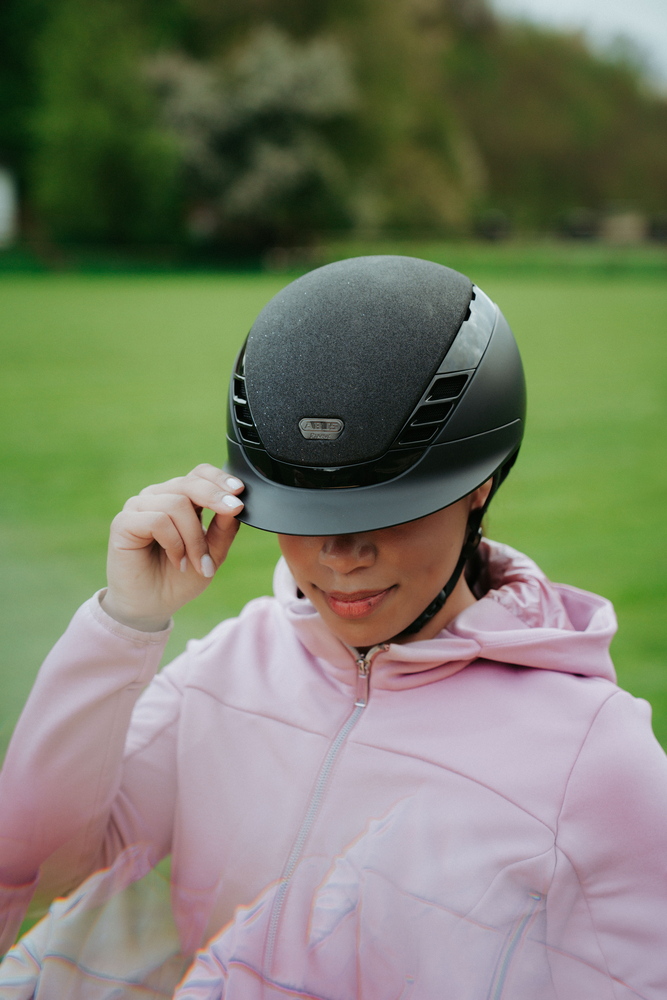 AIRLUXE SUPREME GLAM Short Visor Helme, Schutzhelm, Sturzhelm, Finger, Person